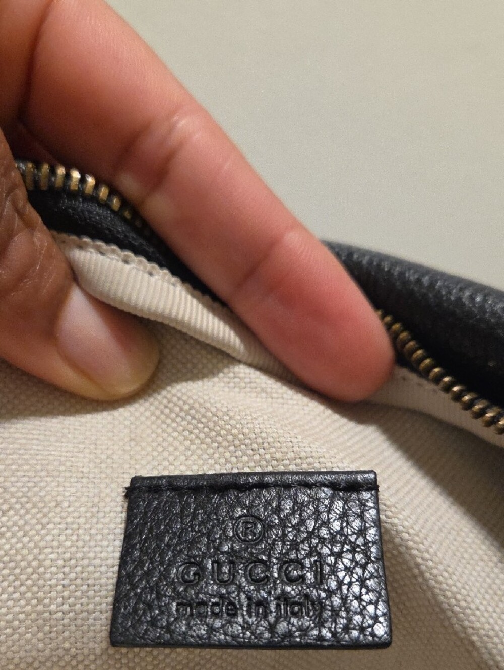 Gucci Black Leather Logo Belt Bag with Green-Red Web Stripe - Picture 3 of 5